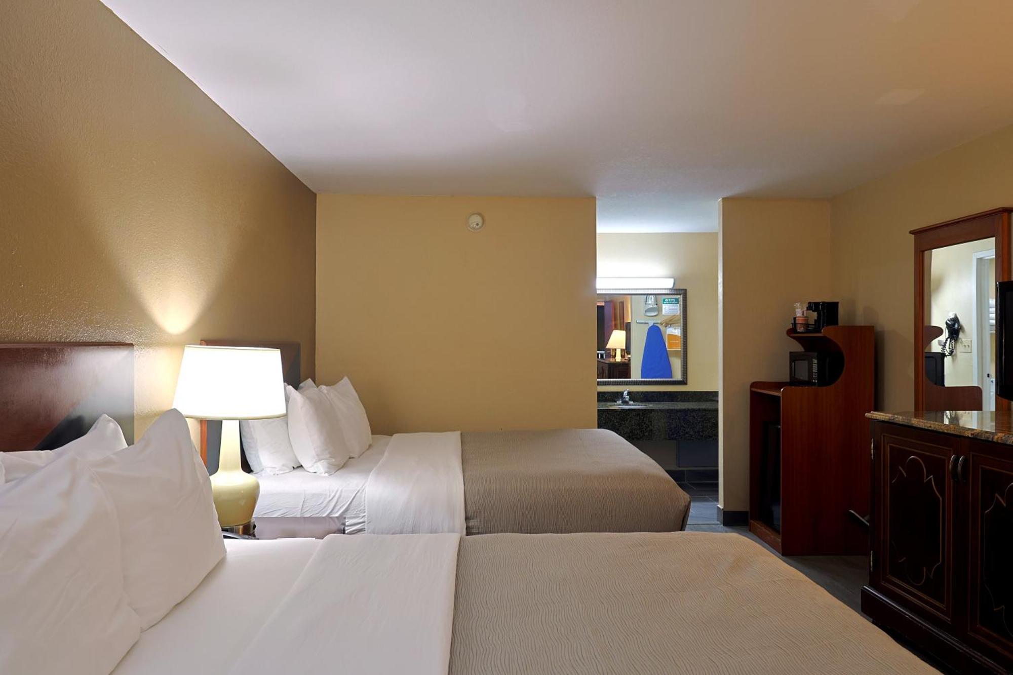 Quality Inn Kennedy Space Center Titusville Exterior photo